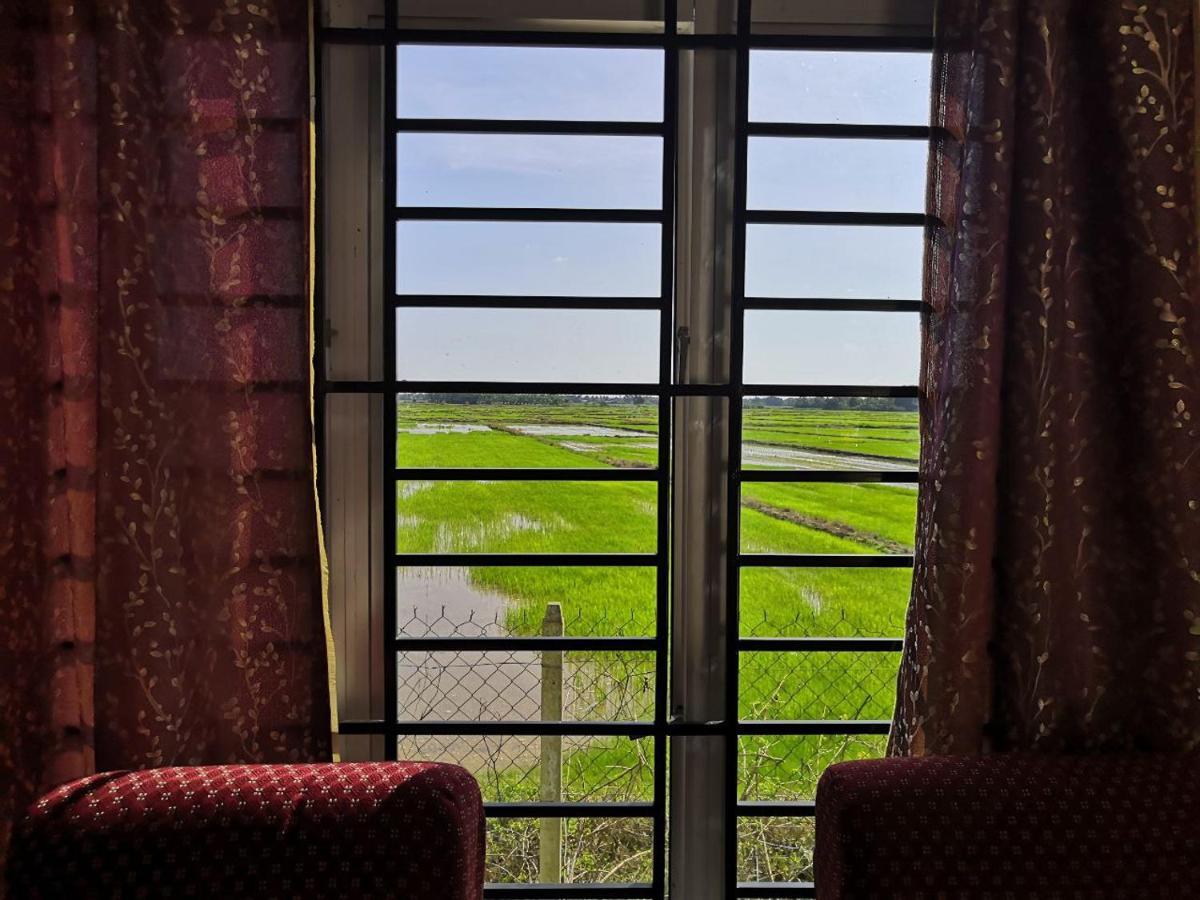 Ummi'S Homestay Besut Kampung Kuala Besut Dış mekan fotoğraf