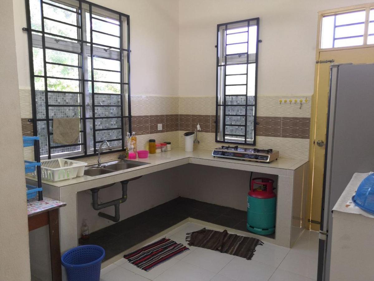Ummi'S Homestay Besut Kampung Kuala Besut Dış mekan fotoğraf